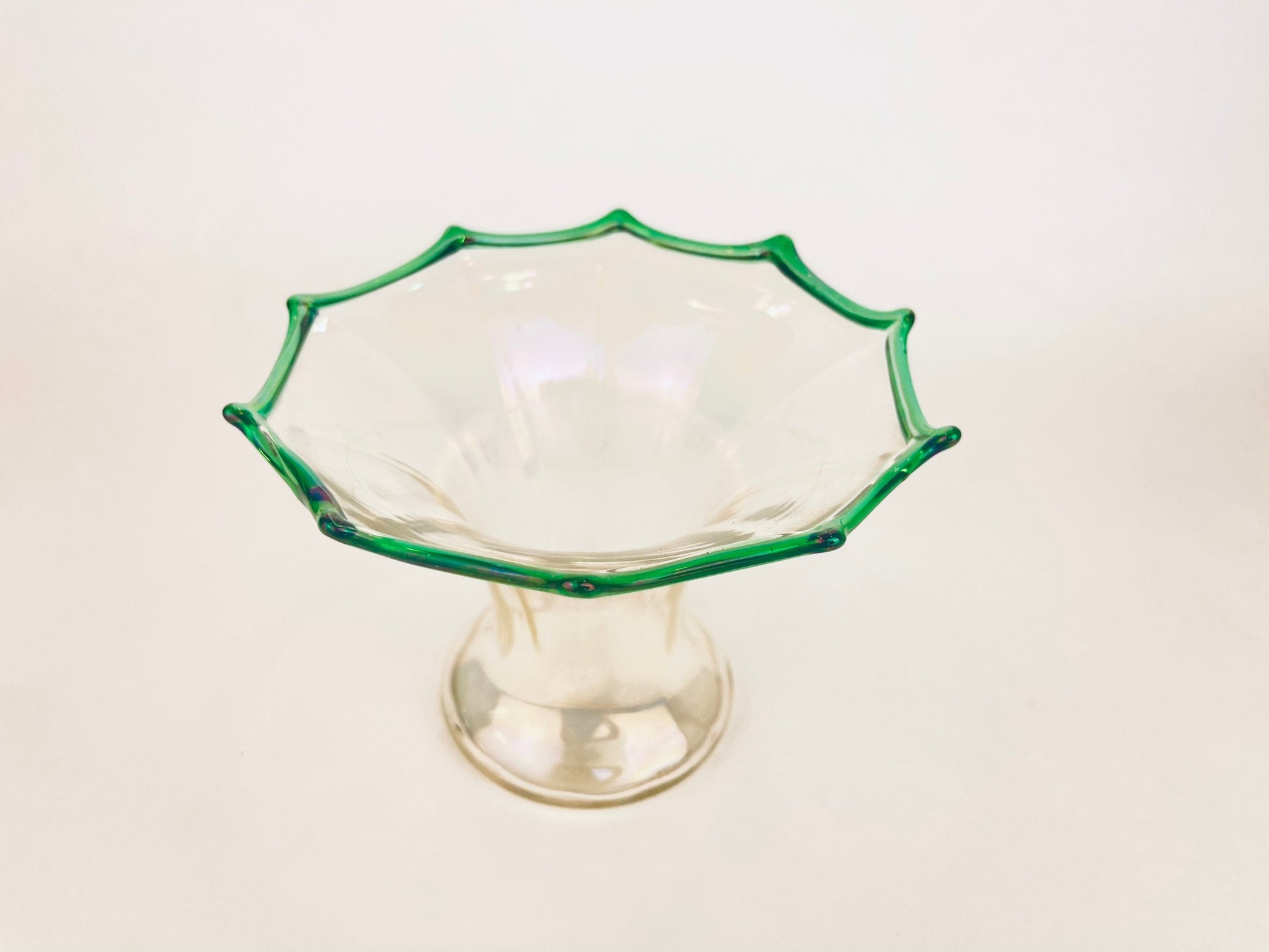 Product image for 'vintage depression glass bud vase scalloped ruffled top green rim' (view 97825b)
