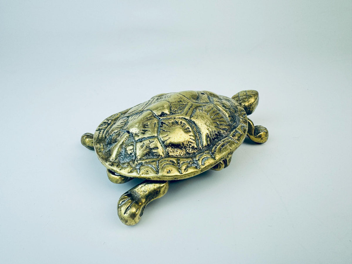 Product image for 'vintage solid brass turtle lidded trinket dish attractive aged metal patina' (view 4524d6)
