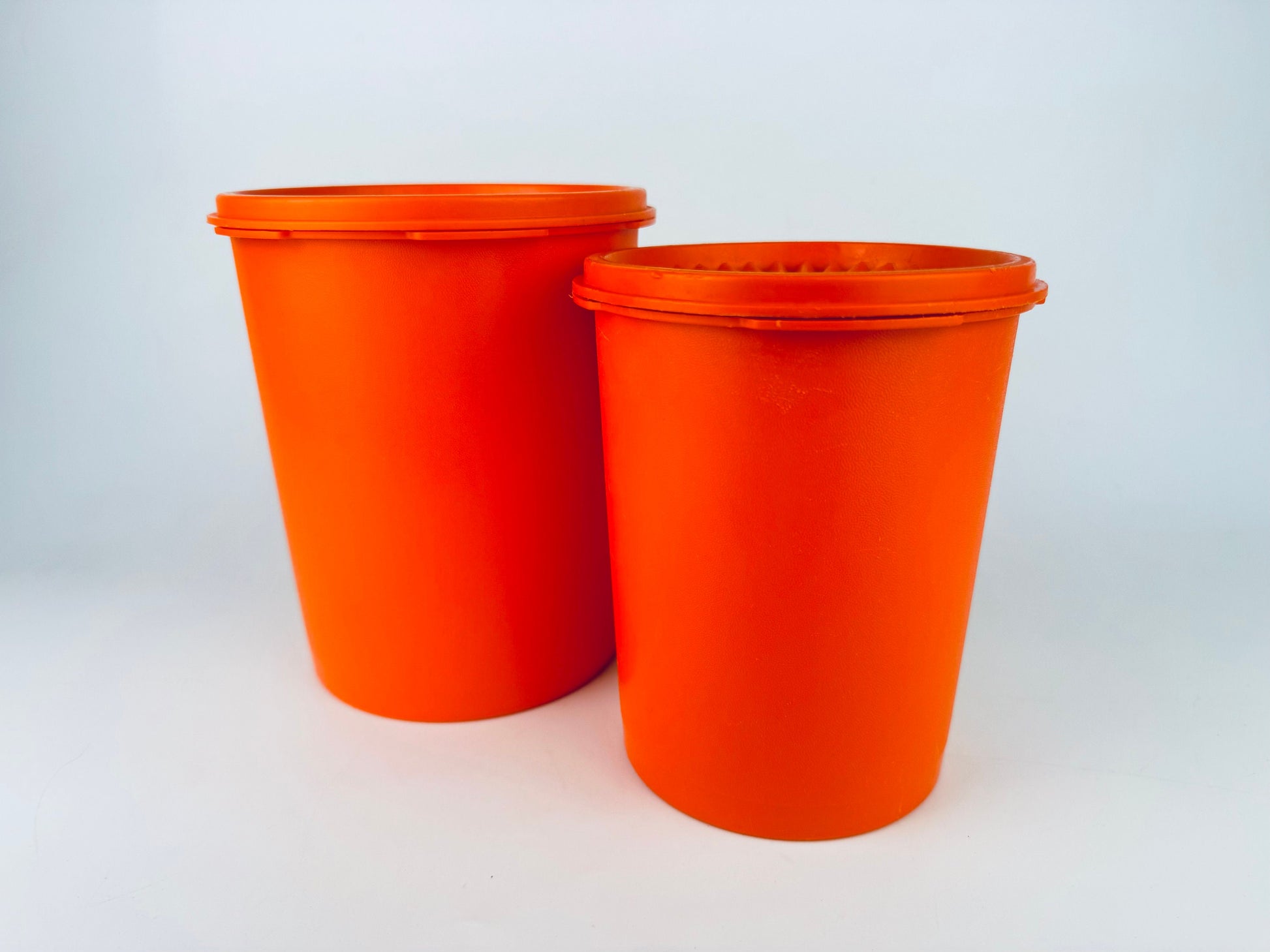 Product image for 'vintage harvest orange plastic tupperware countertop servalier container maxi canisters set of two 2' (view 0f46e2)