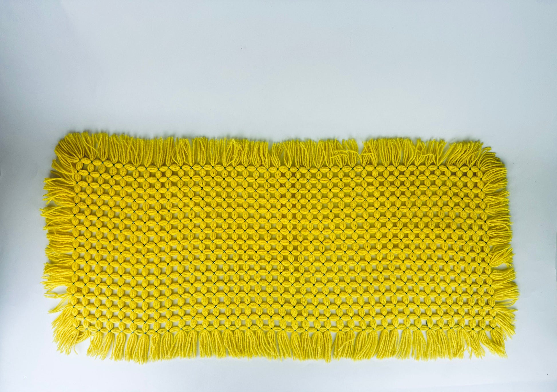 Product image for 'vintage yellow blue woven fringe table runner placemats' (view bf04ae)