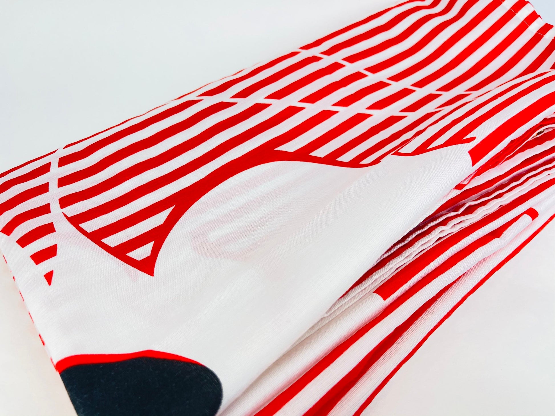 Product image for 'vintage 80s red striped white black flower pattern shower curtain designed by andre richard made in canada' (view e76a1a)