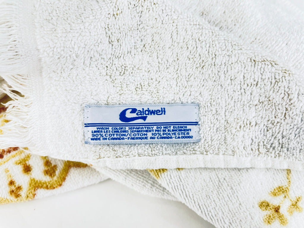 Product image for 'vintage floral fringe bath towel made by caldwell in canada cotton polyester' (view 1873e3)