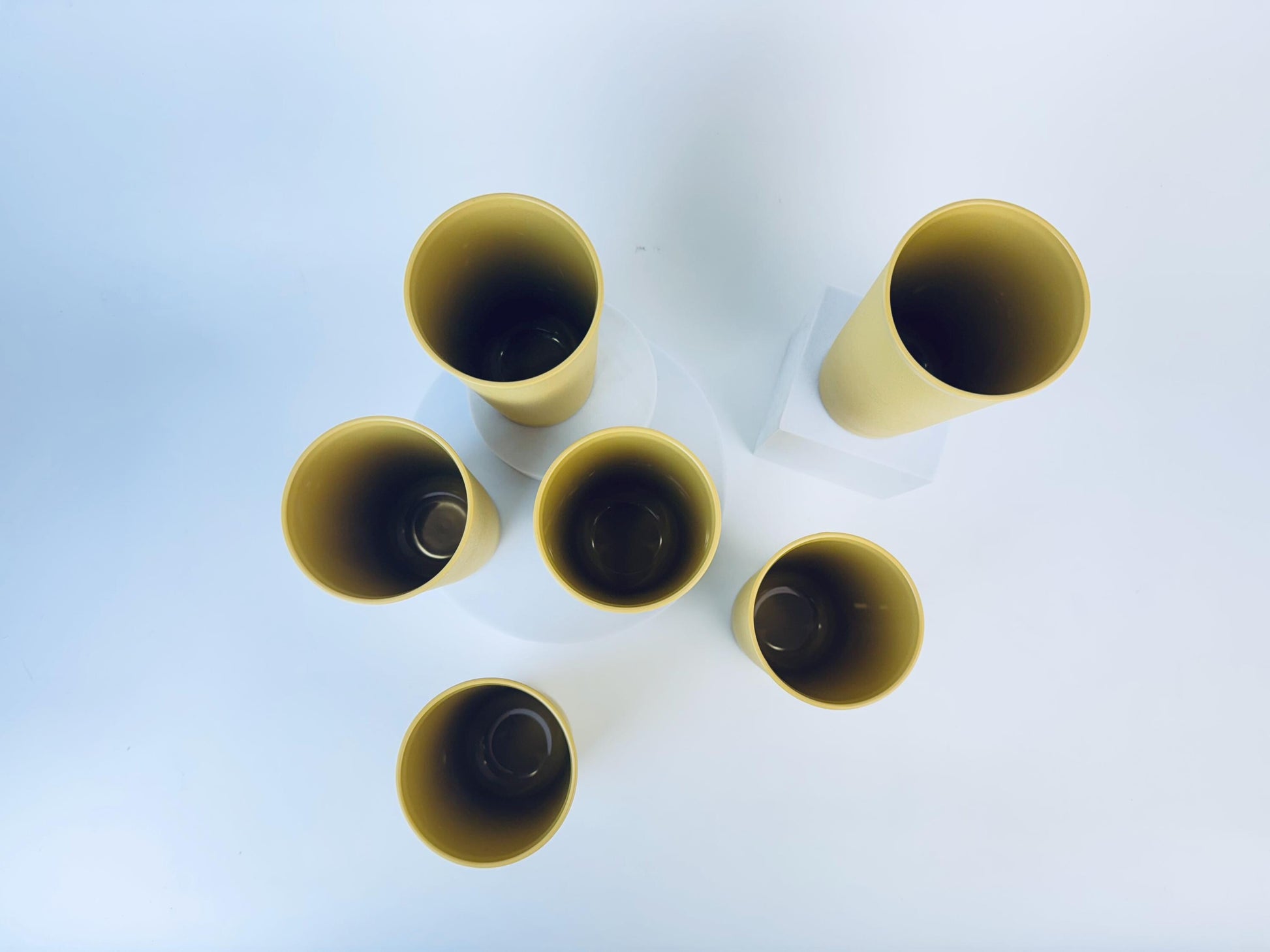 Product image for 'vintage golden harvest plastic tupperware cups set of six 6 made in canada' (view bbf70b)