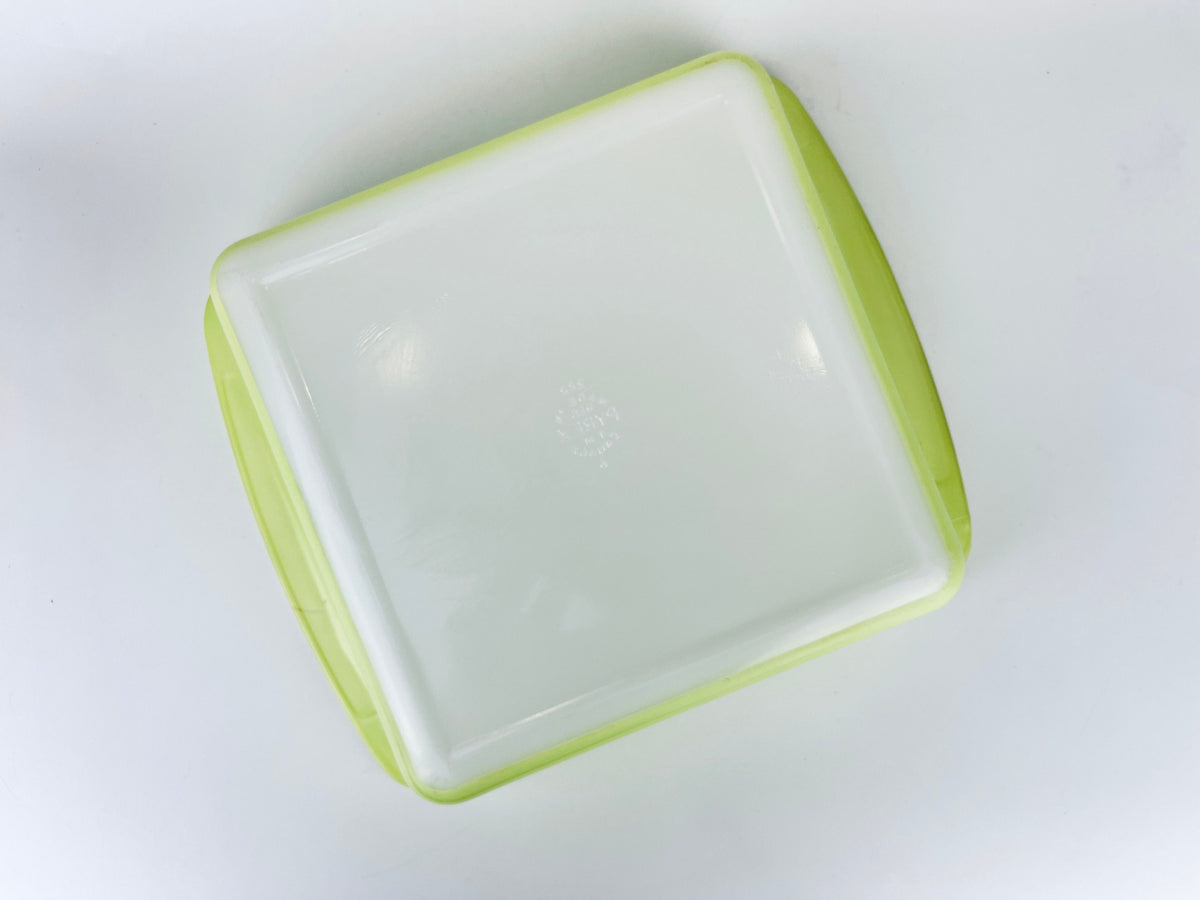 Product image for 'vintage antique rare lime green milk glass pyrex brownie dessert bake dish plate 222 reverse print made in canada' (view 3eeba3)