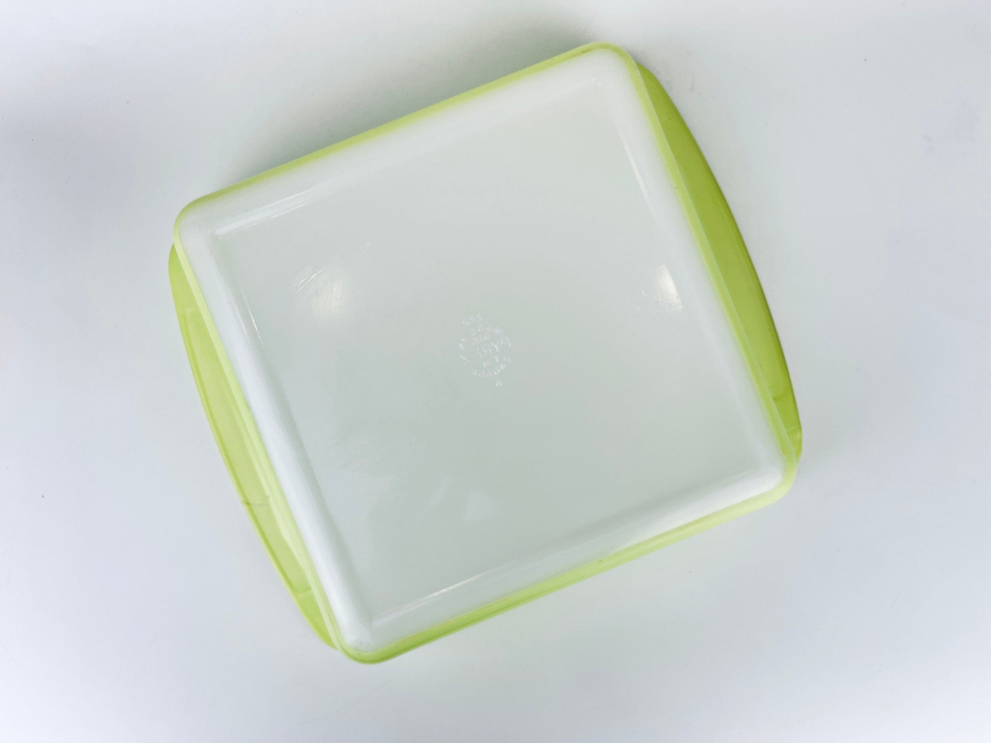 Product image for 'vintage antique rare lime green milk glass pyrex brownie dessert bake dish plate 222 reverse print made in canada' (view 3eeba3)