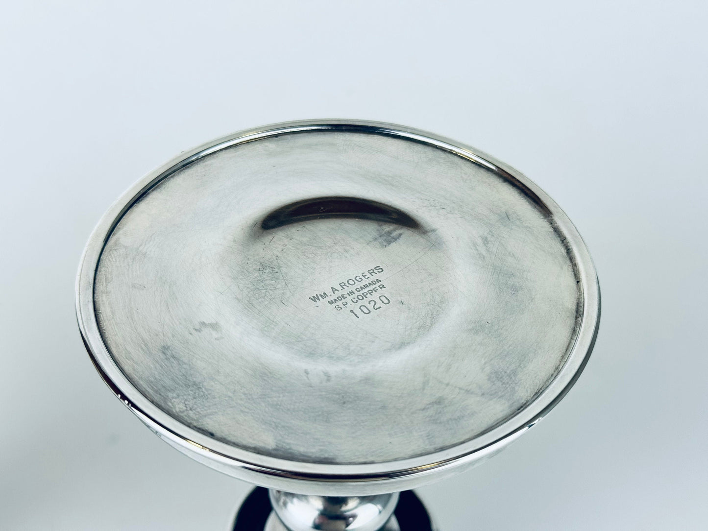 Product image for 'vintage wm rogers silver plated copper candlestick holders set of two 2 made in canada 1020' (view 732acd)