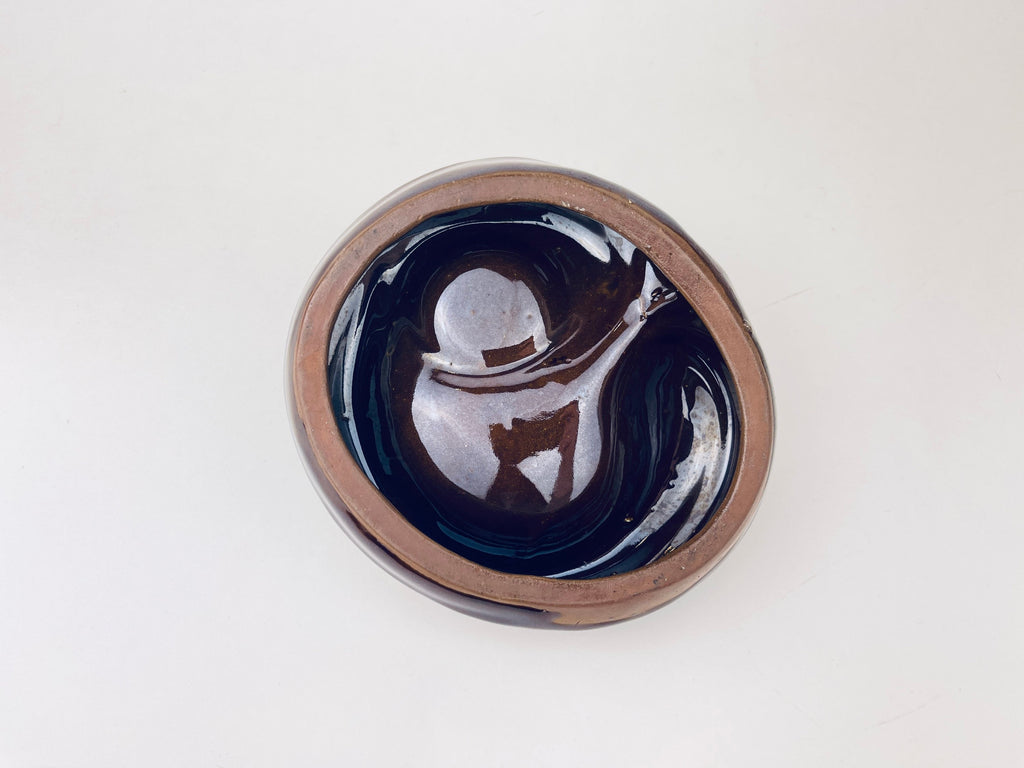 Product image for 'vintage baseball ashtray match holder mitt batt ball red clay pottery' (view edd4da)