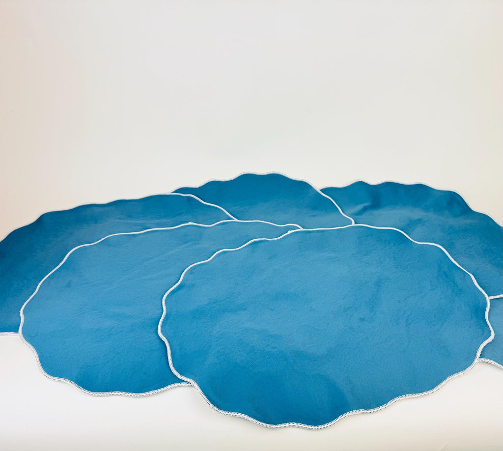 Product image for 'vintage oval cream lace blue floral bow pattern place mats set of six 6' (view 606906)