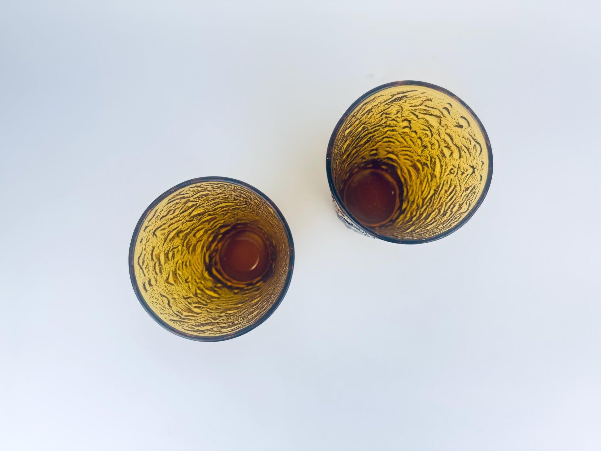 Product image for 'vintage amber milano crinkle glass tumblers 1960s anchor hocking bark texture highball set midcentury barware' (view 41a438)