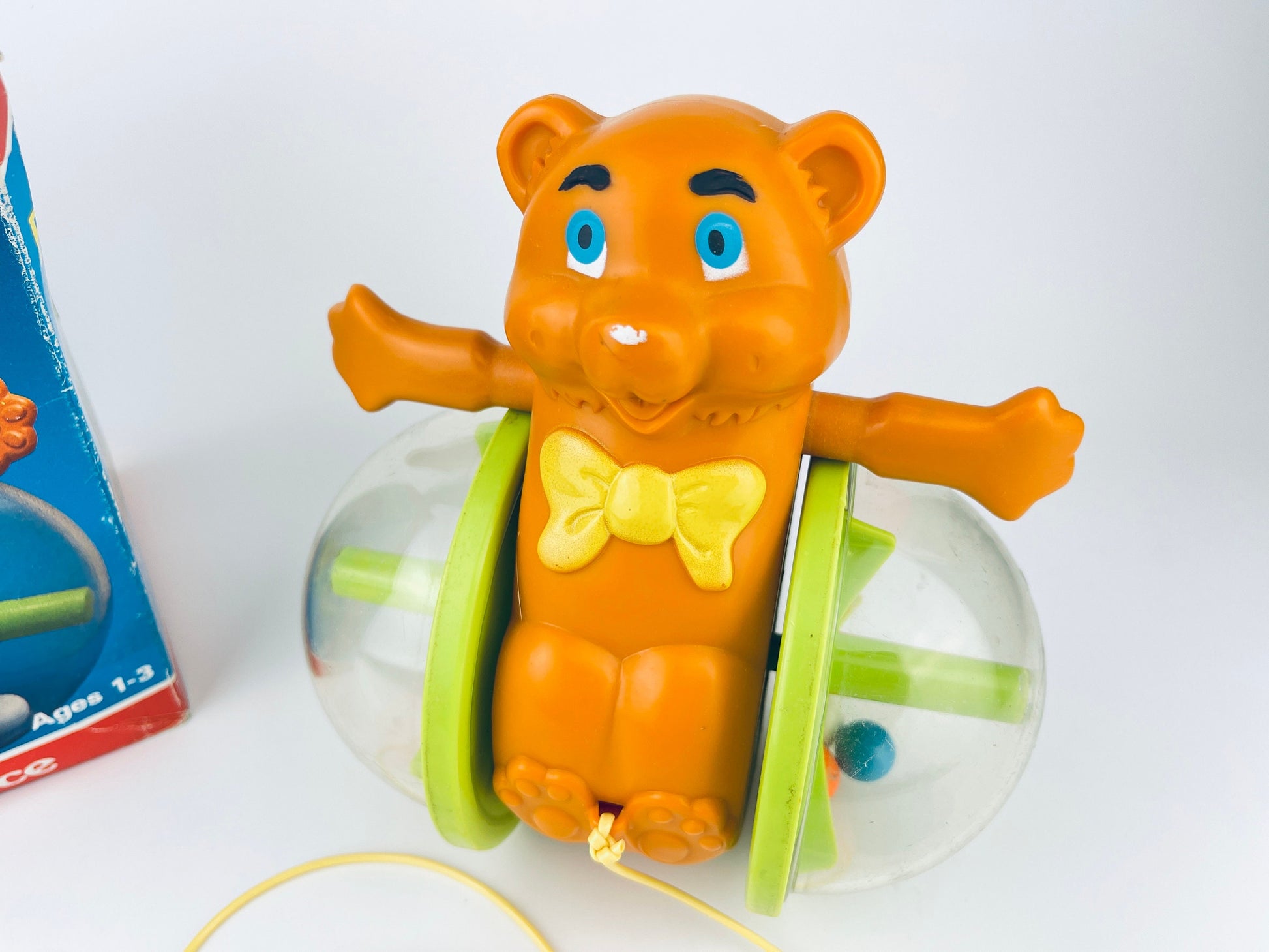Product image for 'vintage bob along bear fisher price pull toy made in usa' (view 788d2b)