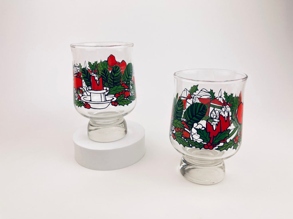 Product image for 'vintage glass christmas candleholders set of two 2 wreath candle pattern' (view f1d9f1)