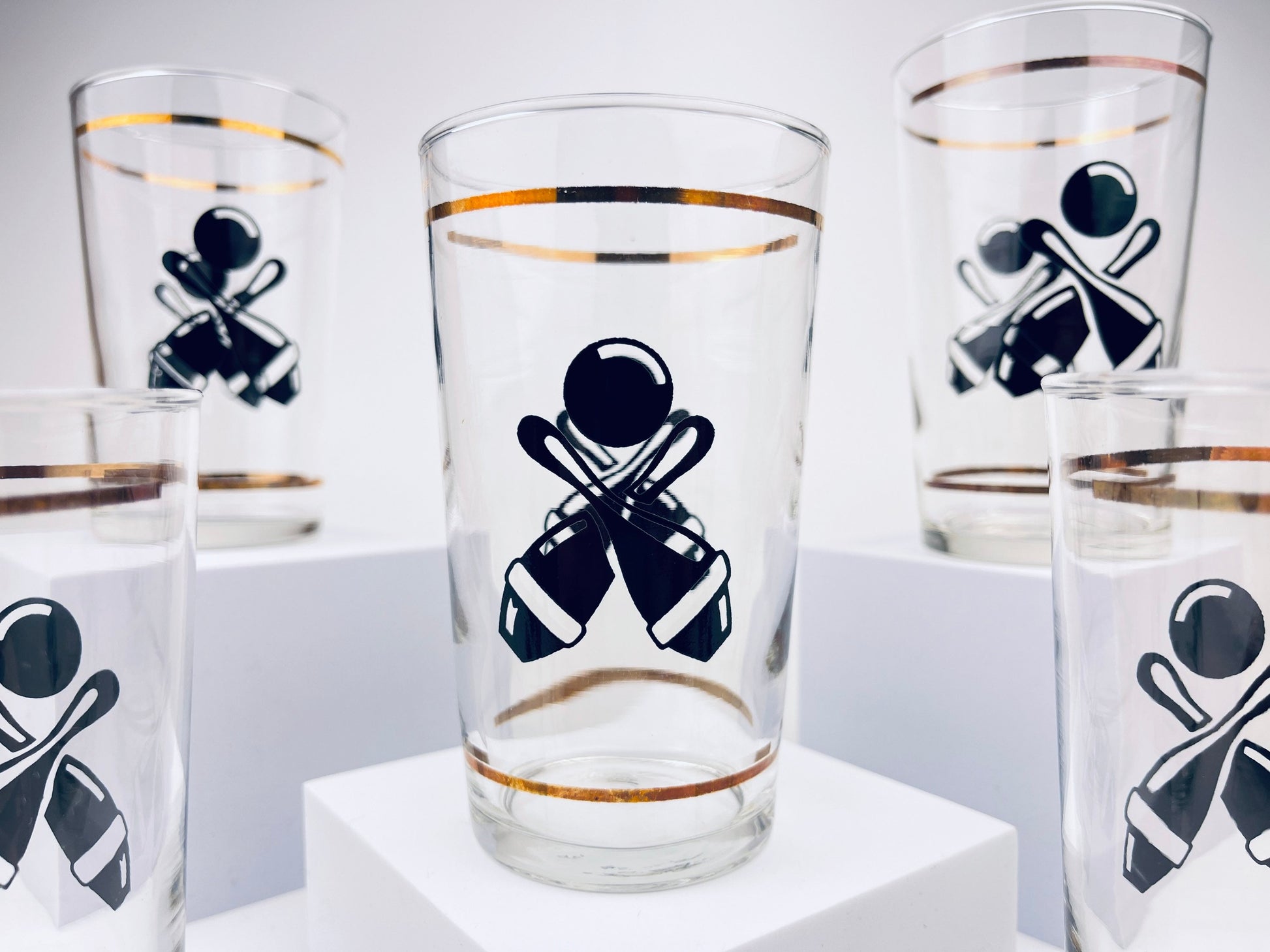 Product image for 'vintage bowling federal glasses set of five 5 tall clear glass with gold black' (view 57bcd4)