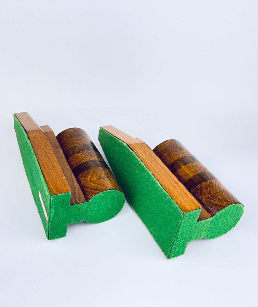 Product image for 'vintage handmade oak mahogany wood book ends felted bottoms' (view 4cf8af)