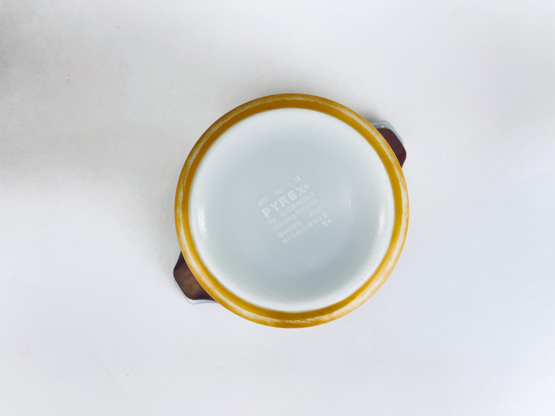 Product image for 'vintag old orchard pyrex lidded casserole dish 473 1 qt or 1 l' (view b0936f)