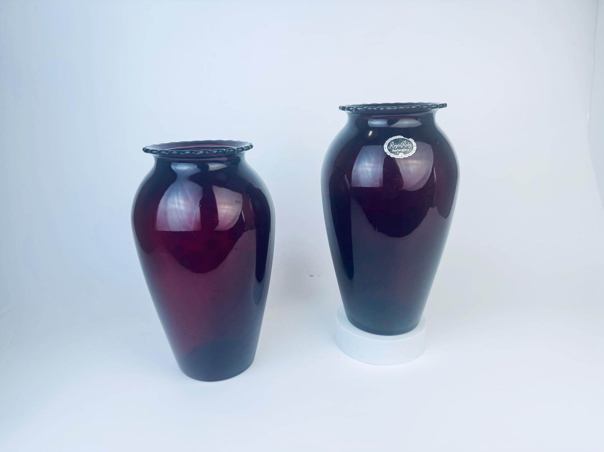Product image for 'vintage royal ruby anchorglass vase anchor hocking glass scalloped rim top sold separately' (view 54492b)
