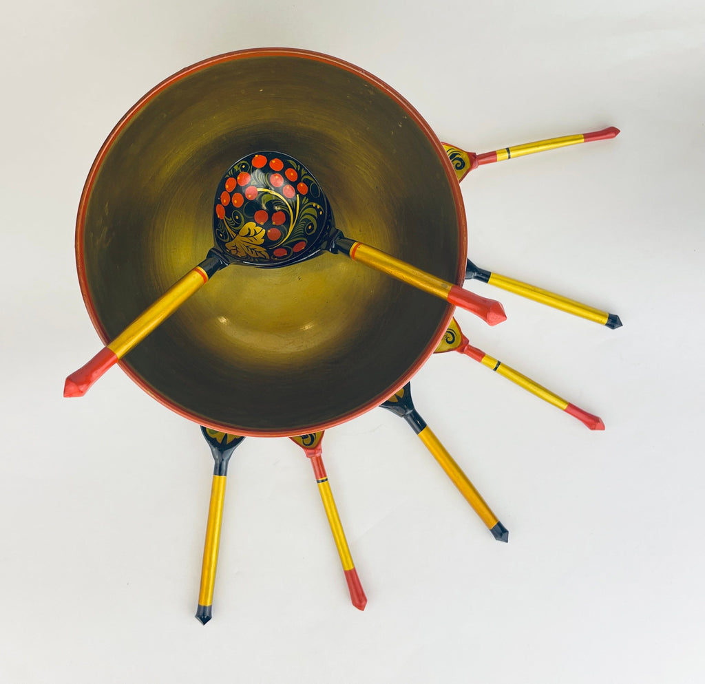 Product image for 'vintage hand painted artisan folk art soviet russia khokhloma wooden salad soup bowl spoon set made in the ussr flower scene pattern' (view bbe9d7)