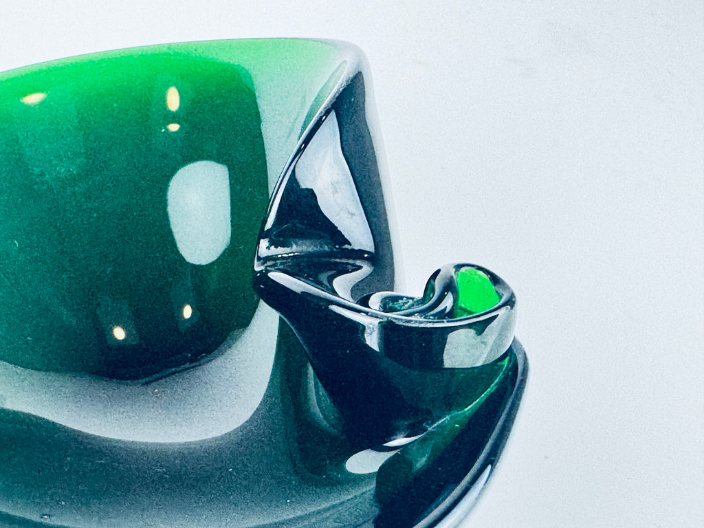 Product image for 'vintage green art glass ashtrays rolled rim bullicante controlled bubbles sold separately' (view f65e73)