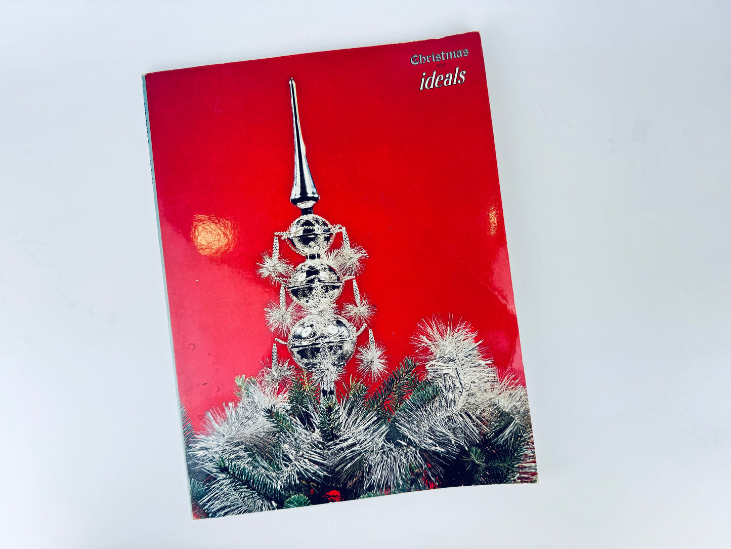 Product image for 'vintage christmas issue ideals softcover book an ideals publication volume 25 no 6 1968' (view 19464c)