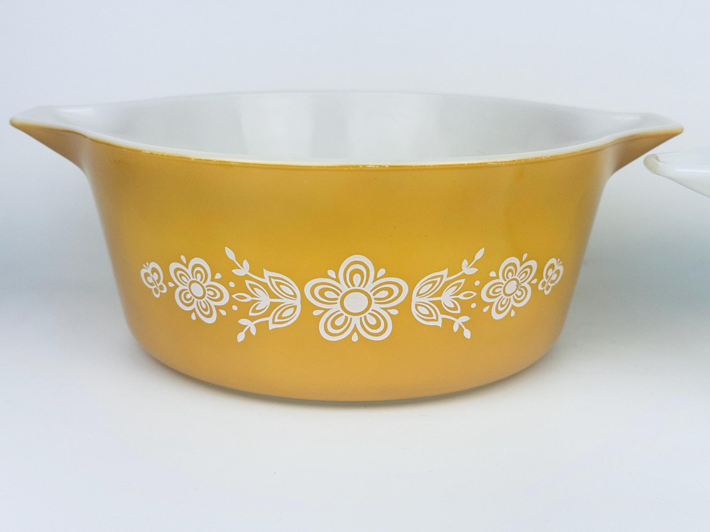 Product image for 'vintage butterfly gold pyrex casserole dishes sold separately' (view 782d15)