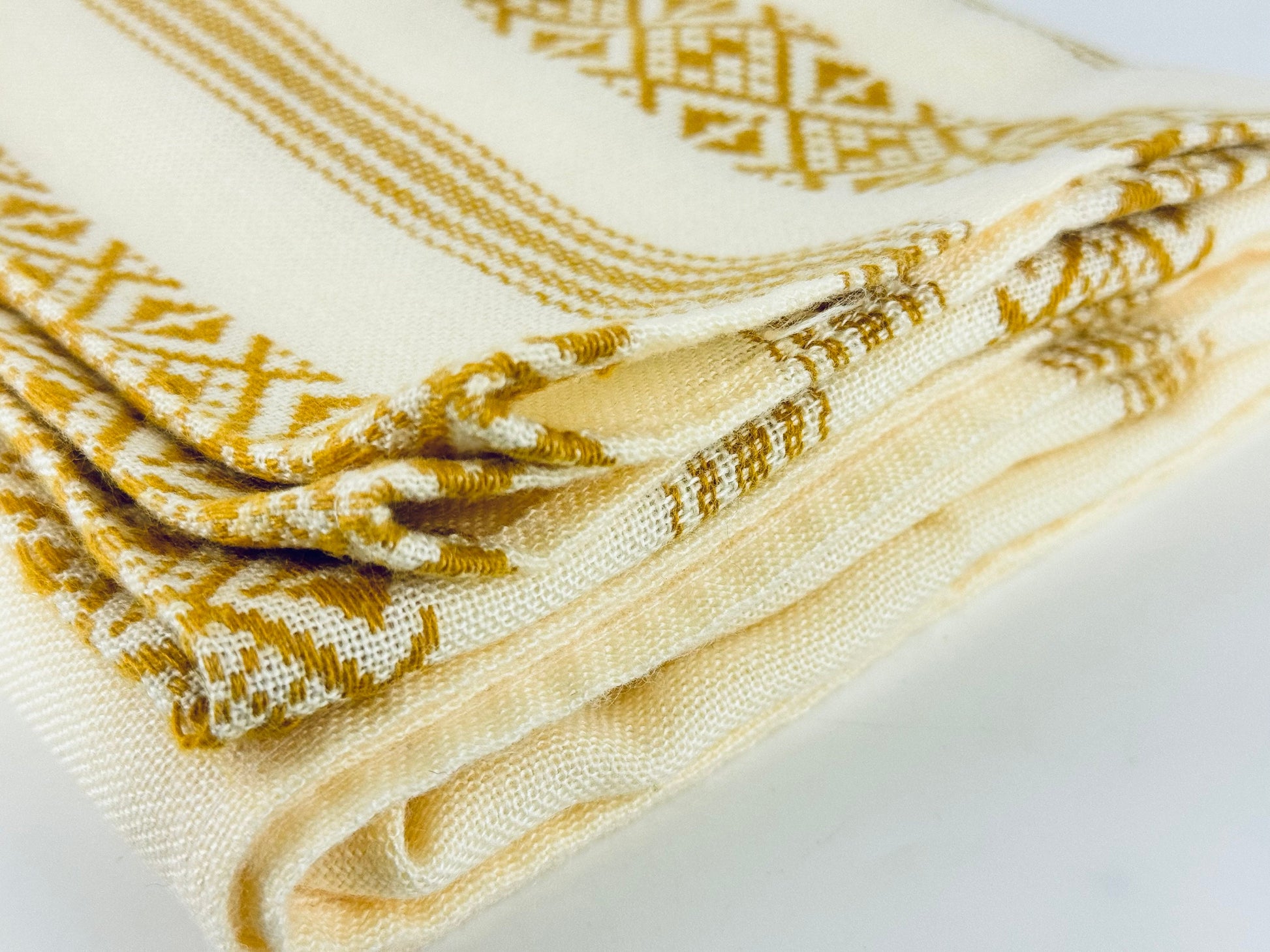 Product image for 'vintage 1970s thick woven beige brown geometric print tablecloth 54 x 61' (view 232e8e)
