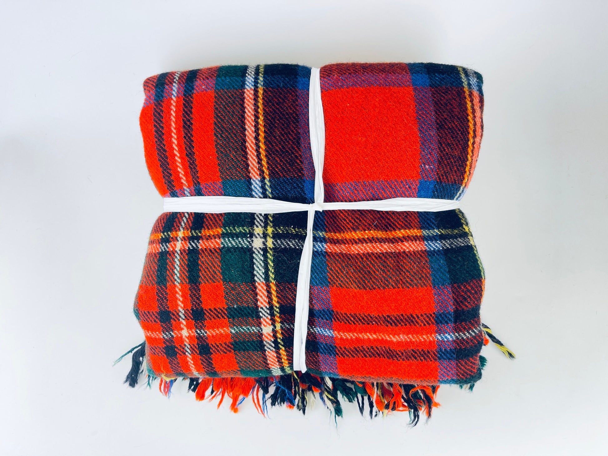 Product image for 'vintage red fringe plaid wool blanket 62 x 68' (view db19d4)