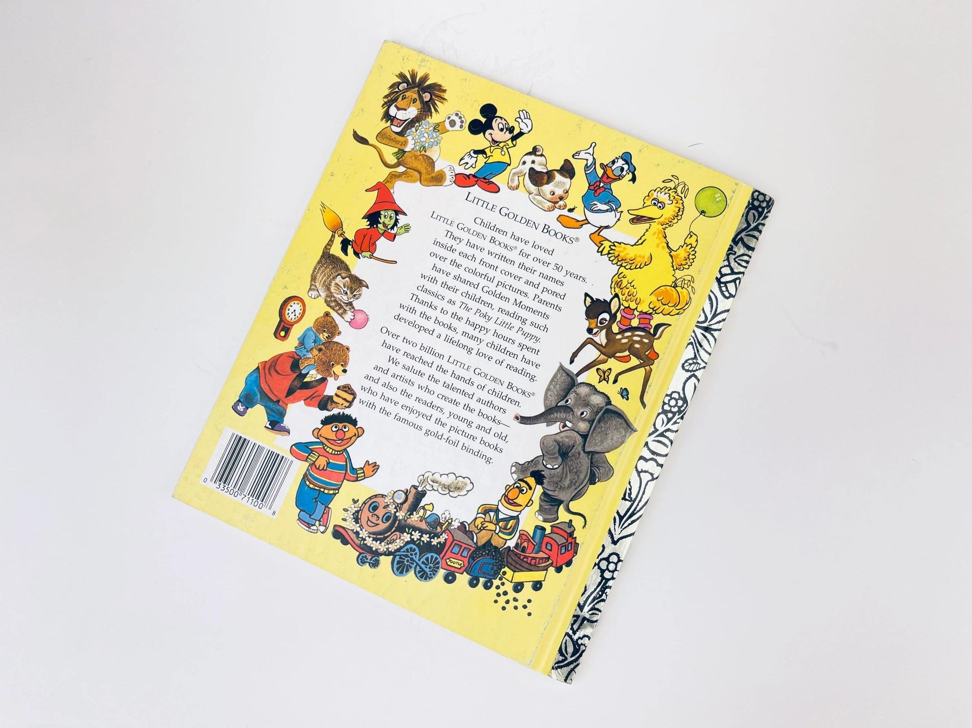 Product image for 'vintage the twelve days of christmas a christmas carol a little golden book' (view 4e1d84)