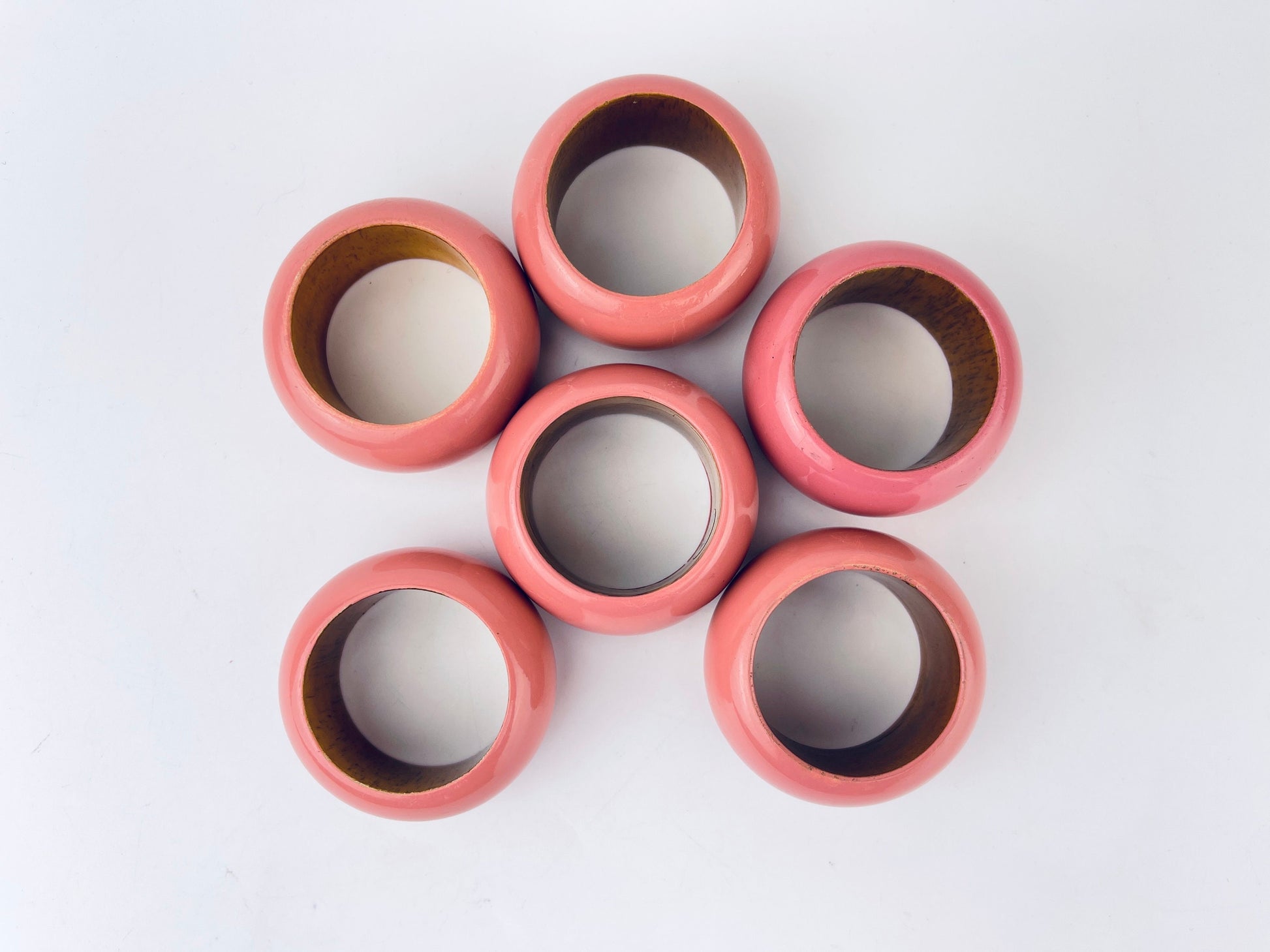 Product image for 'vintage glossy pink wooden napkin ring holders set of six 6' (view d41a90)