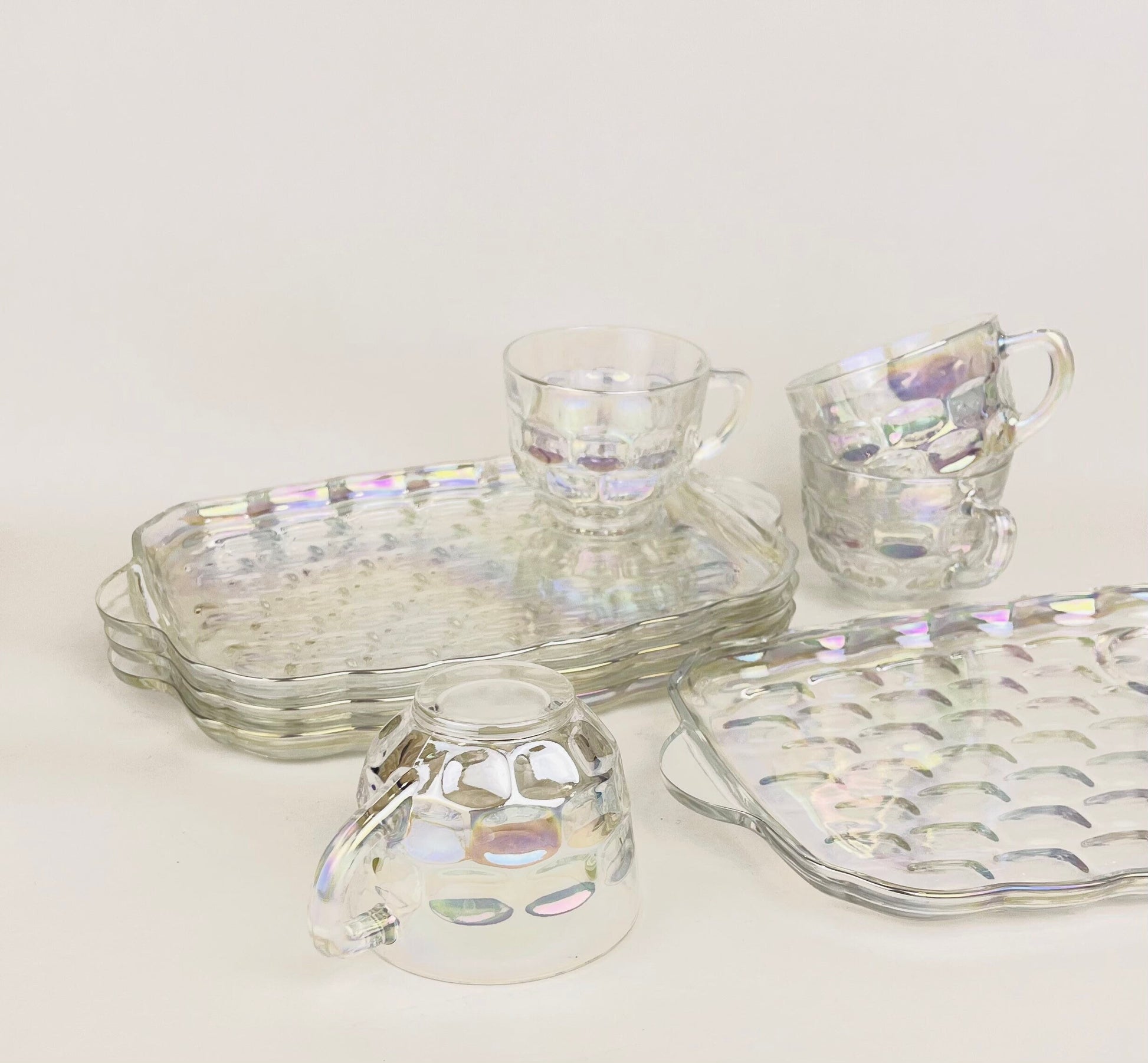 Product image for 'vintage federal glass iridescent rainbow carnival glass luncheon snack plate cup set of four 4' (view 63b788)