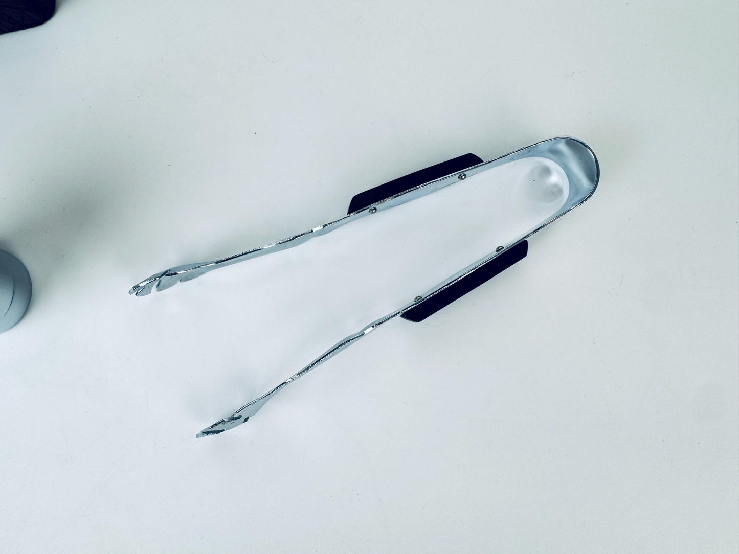 Product image for 'vintage 1950s chrome glo hill barmates bar set ice tongs jigger with rosewood handles canadian mid century gift boxed' (view d36716)
