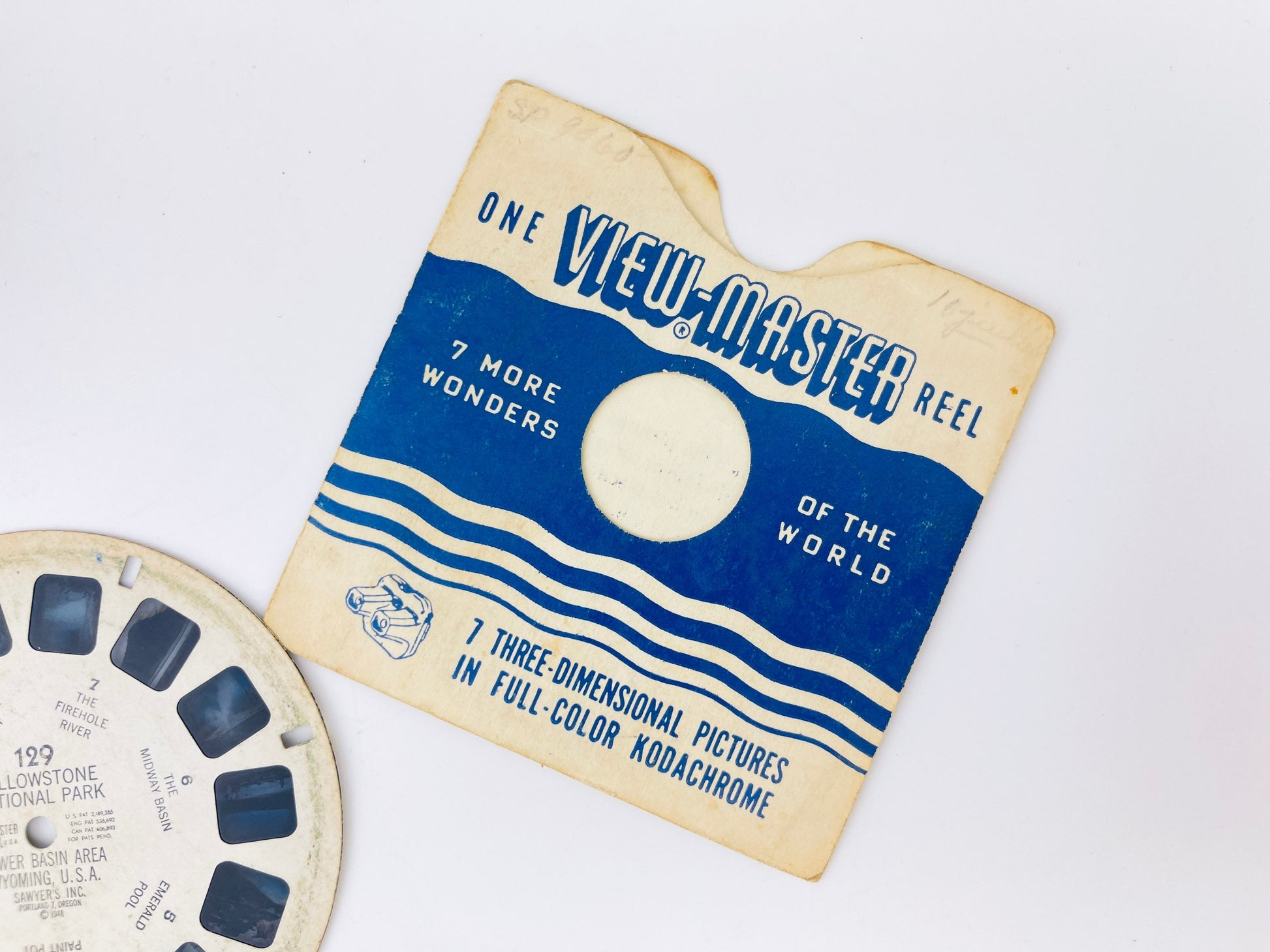 View-Master reel and its packaging on a white background