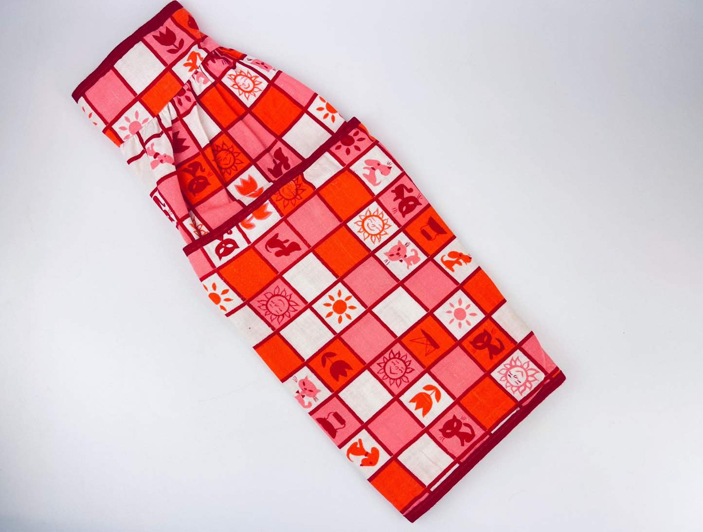 Vintage 1950s Pink Red Atomic Cotton Waist Apron with Pockets  MCM Kitchen Hostess Apron