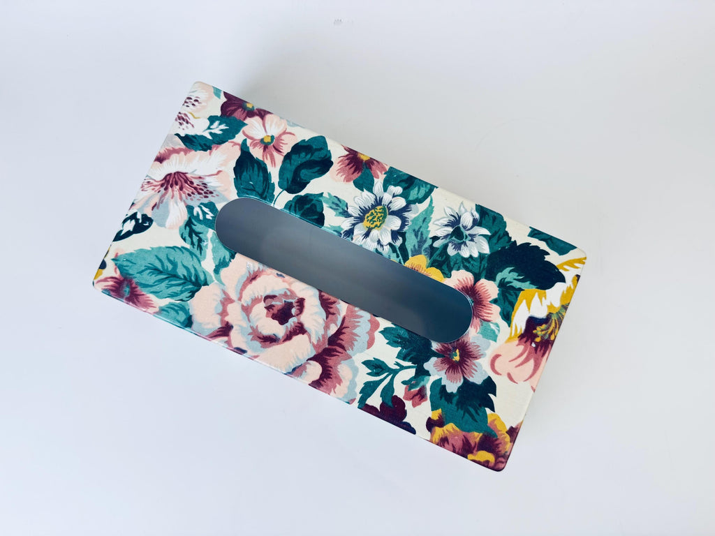 Vintage Floral Tissue Box Cover - Large Floral Print Pattern