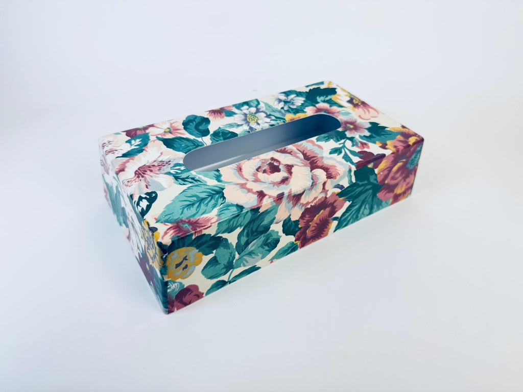 Vintage Floral Tissue Box Cover - Large Floral Print Pattern