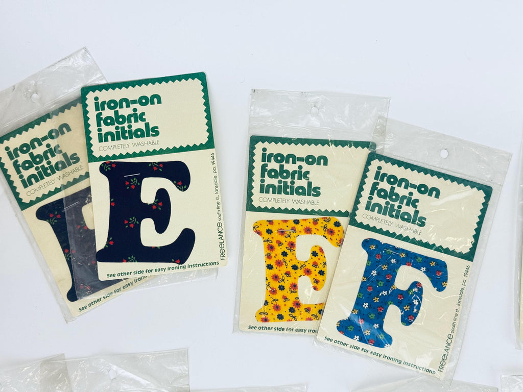 Patch thermocollant vintage des années 1970 avec initiales - Appliqué floral - Monogramme lavable neuf et ancien