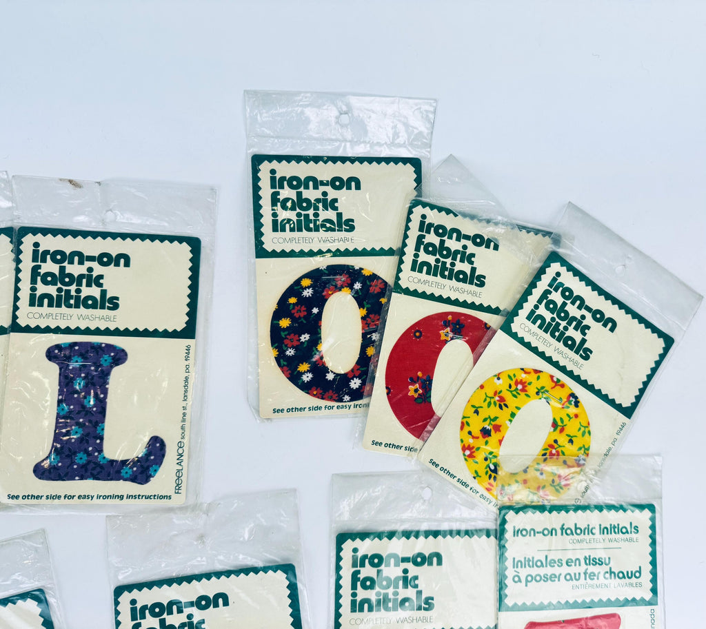 Patch thermocollant vintage des années 1970 avec initiales - Appliqué floral - Monogramme lavable neuf et ancien