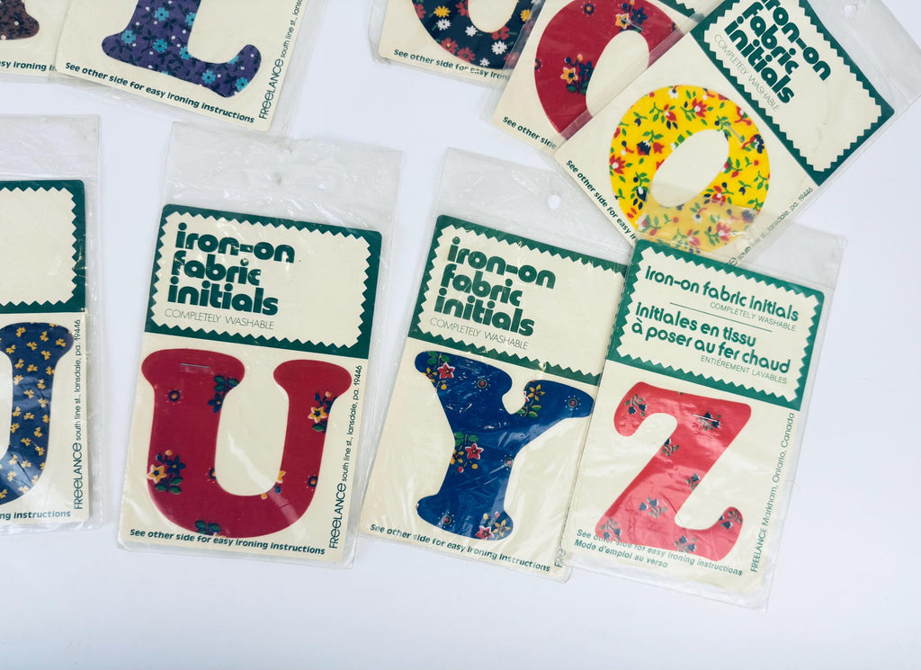 Patch thermocollant vintage des années 1970 avec initiales - Appliqué floral - Monogramme lavable neuf et ancien