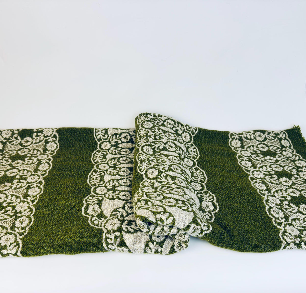 Folded rectangular display highlighting border and center panel