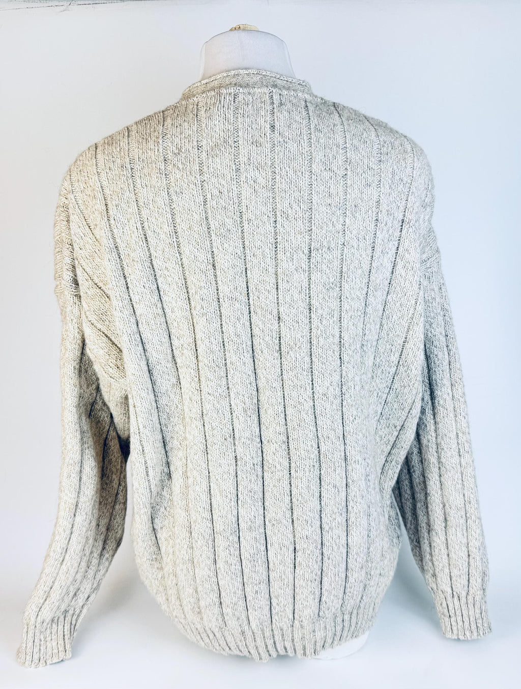 Vintage 'WINDRIVER' Outfitting Co. Beige Ribbed V Neck Sweater - Cotton & Wool Blend - Size Large - Made In Canada