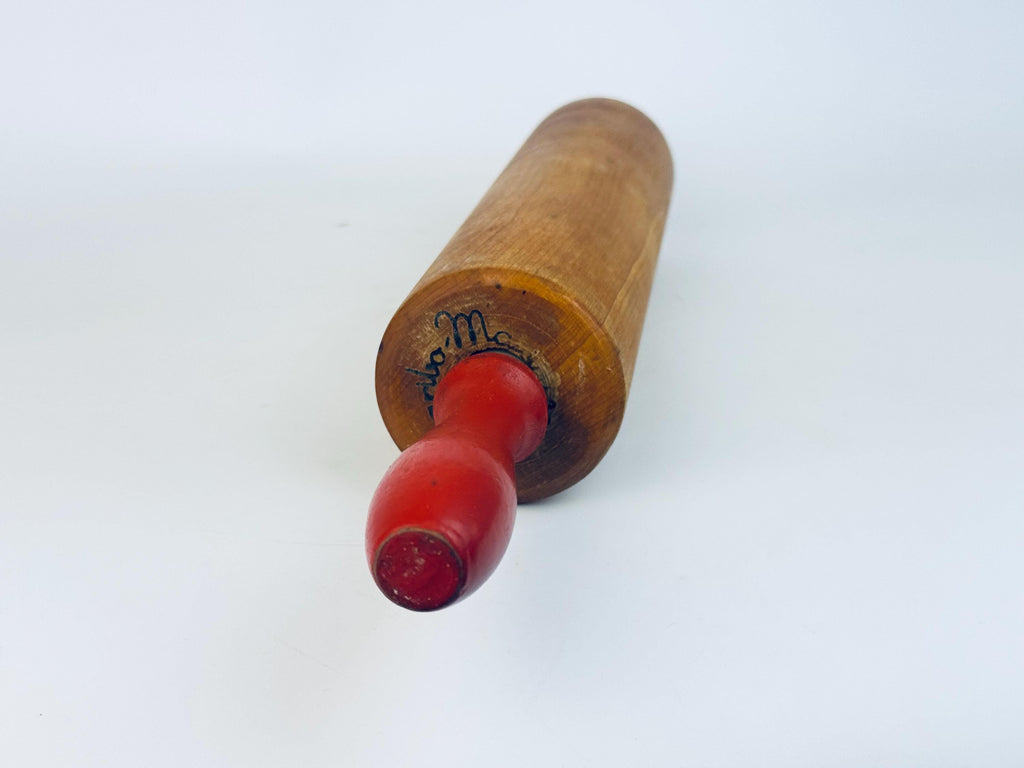 Vintage Baribo-Maid Red-Handled Maple Rolling Pin - 1960s Canadian Kitchen Tool - Vintage Baking Deco - Made In Canada