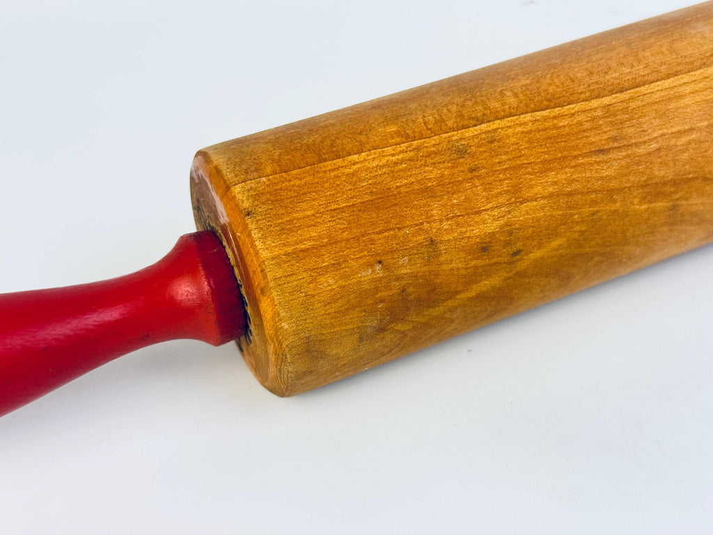 Vintage Baribo-Maid Red-Handled Maple Rolling Pin - 1960s Canadian Kitchen Tool - Vintage Baking Deco - Made In Canada