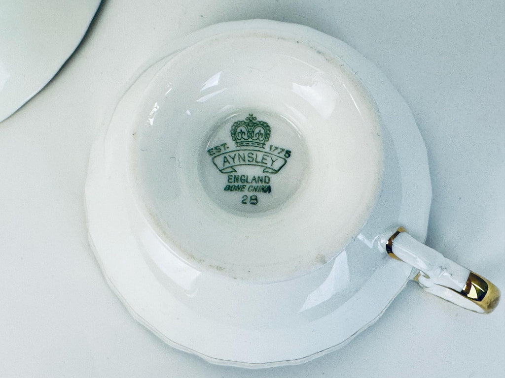 Tasse à thé et soucoupe vintage « AYNSLEY » en porcelaine bleu turquoise, blanc et or – Motif floral rose – Fabriquée en Angleterre