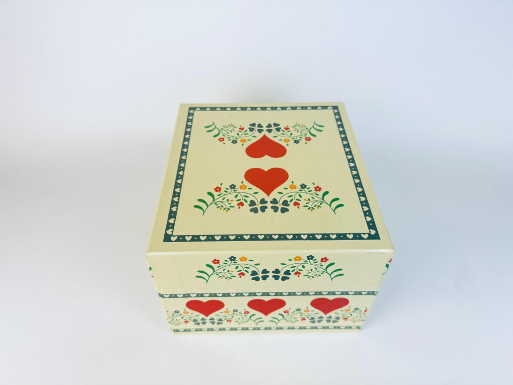 Vintage 1970s Cream & Red Folk Heart Card-File Box with Dividers  Retro Kitchen or Desk Storage