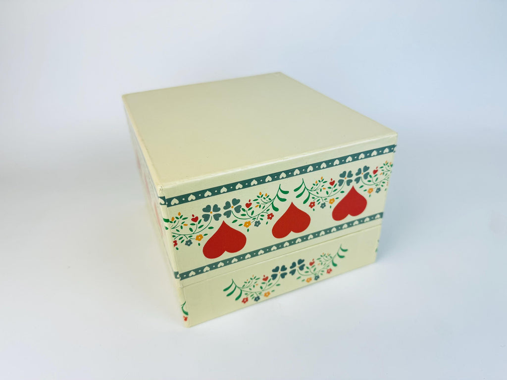 Vintage 1970s Cream & Red Folk Heart Card-File Box with Dividers  Retro Kitchen or Desk Storage