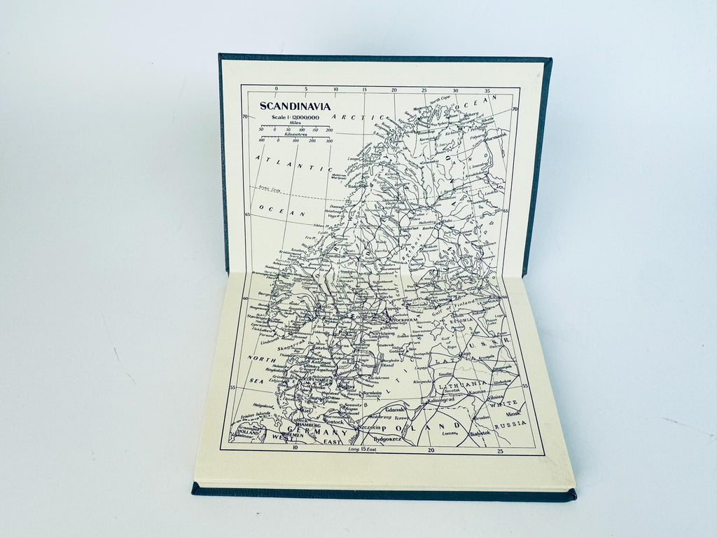 Vintage 1959 Collins Scandinavian Phrase Book  Grey Blue Hardback Travel Language Guide