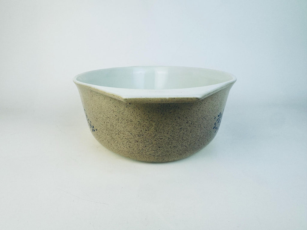 Vintage 1970s Pyrex “Homestead Tan Speckled Blue Scroll Casserole Dish  2.5 L #045 Oval Ovenware