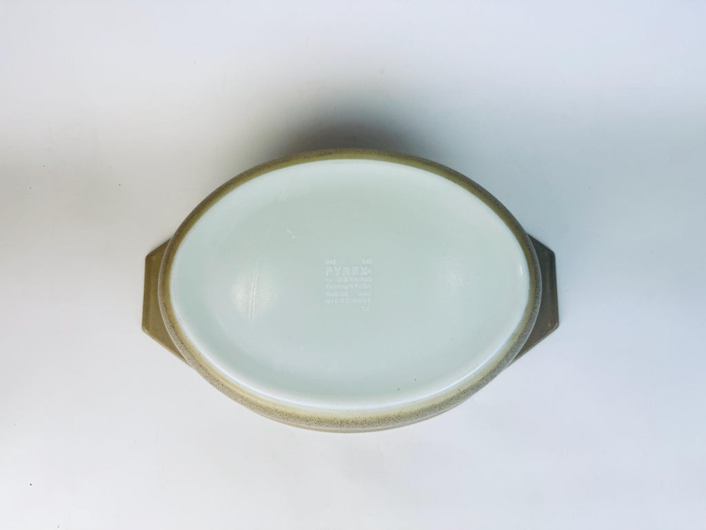 Vintage 1970s Pyrex “Homestead Tan Speckled Blue Scroll Casserole Dish  2.5 L #045 Oval Ovenware