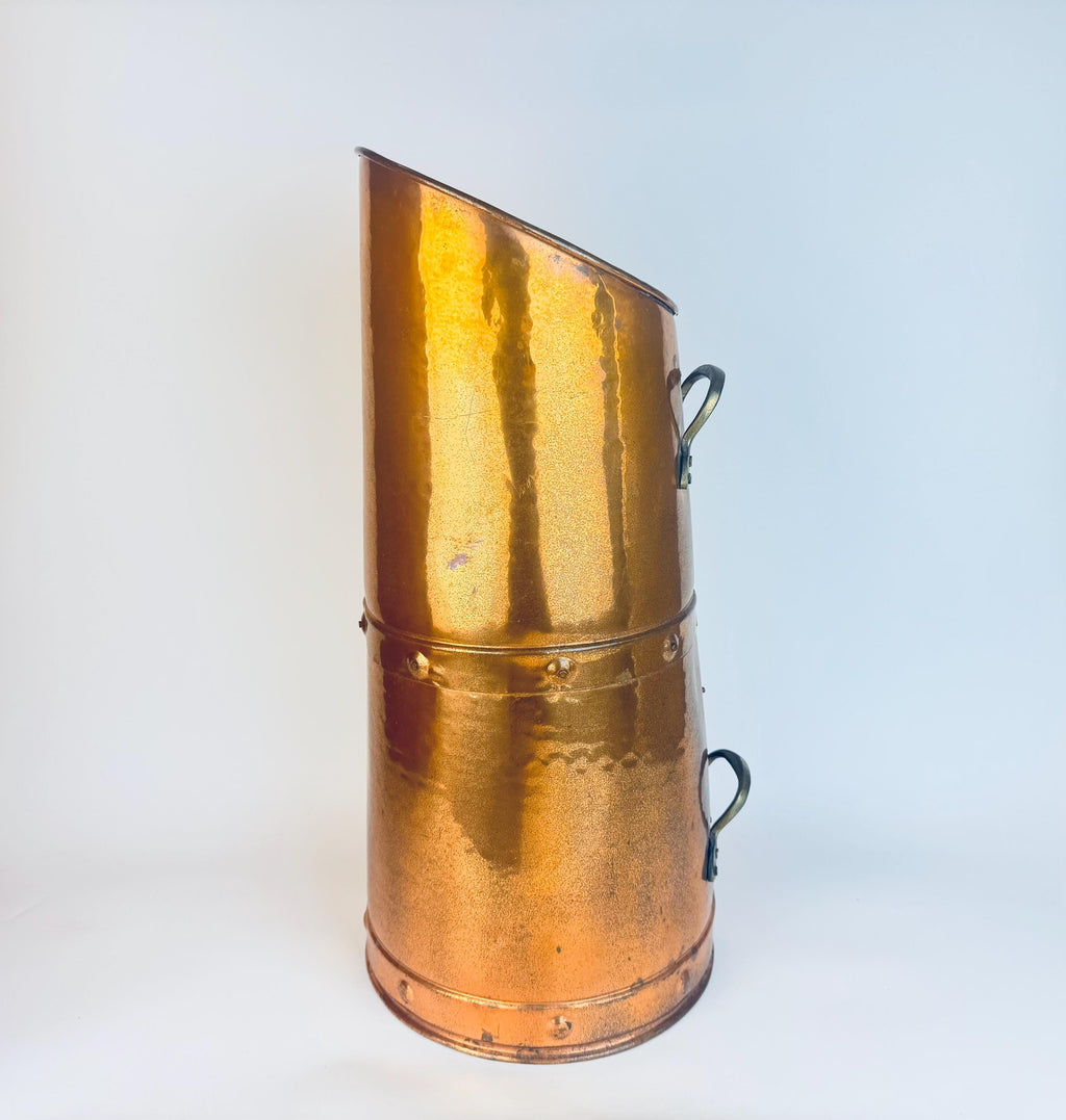 Vintage Ethan Allen Hammered Copper Log Bucket  1960s England Brass-Handled Fireside Accent