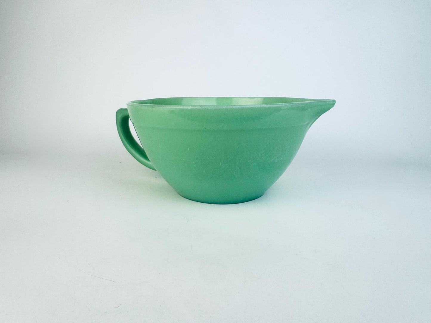 Vintage Jadeite green Fire King batter bowl. 