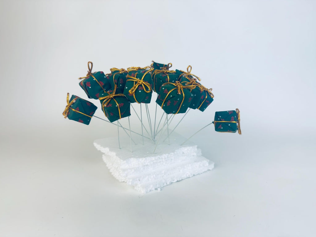 Vintage 1980s Miniature Christmas Gift Picks Set - Green Fabric Presents with Gold Ribbon for Holiday Floral Arrangements - Set Of 17