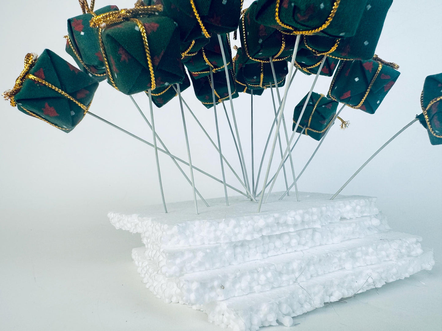 Vintage 1980s Miniature Christmas Gift Picks Set - Green Fabric Presents with Gold Ribbon for Holiday Floral Arrangements - Set Of 17